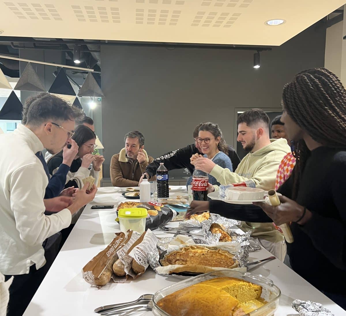 Des déjeuners participatifs à l&rsquo;École 301, un moment de convivialité et d’échange